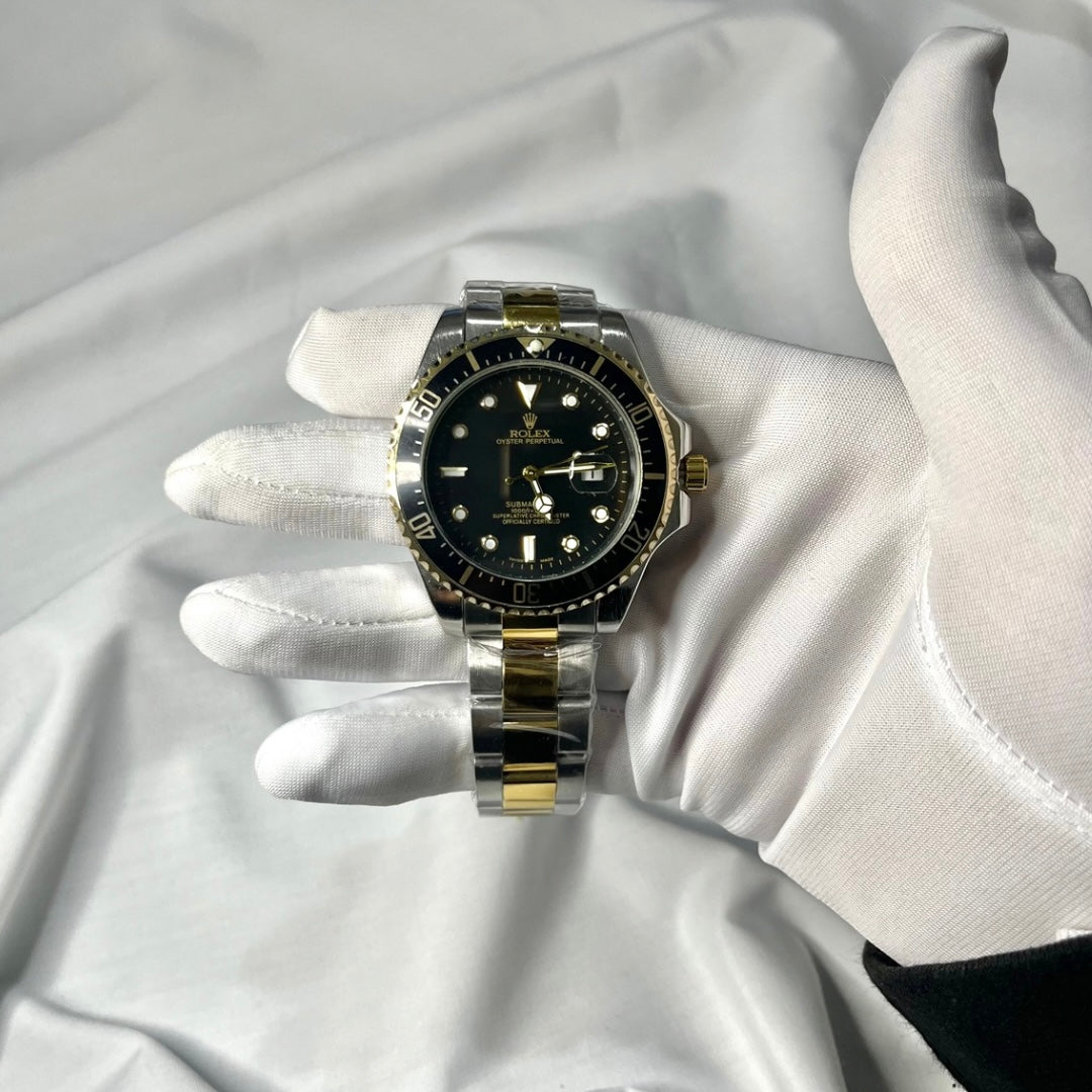 Rolex Submariner or blanc